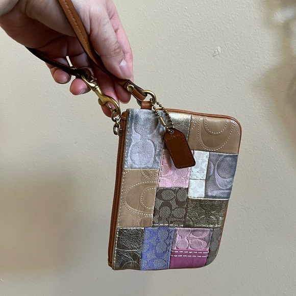 Coach Pink Patchwork Crossbody bag and Wristlet set - Picture 12 of 12